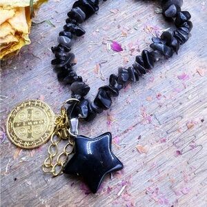 Alquimia Black and Gold Star Bracelet